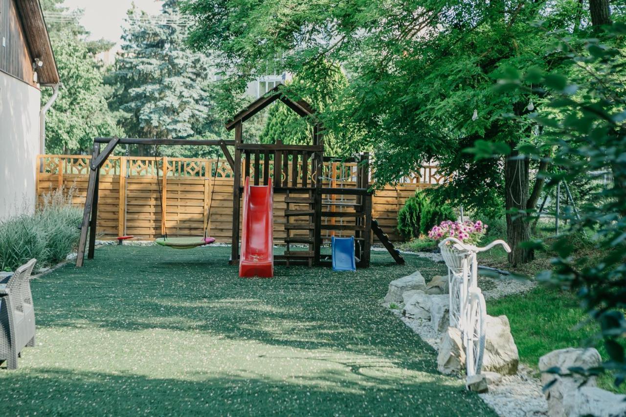 Sztar Motel Etterem Balassagyarmat Екстериор снимка